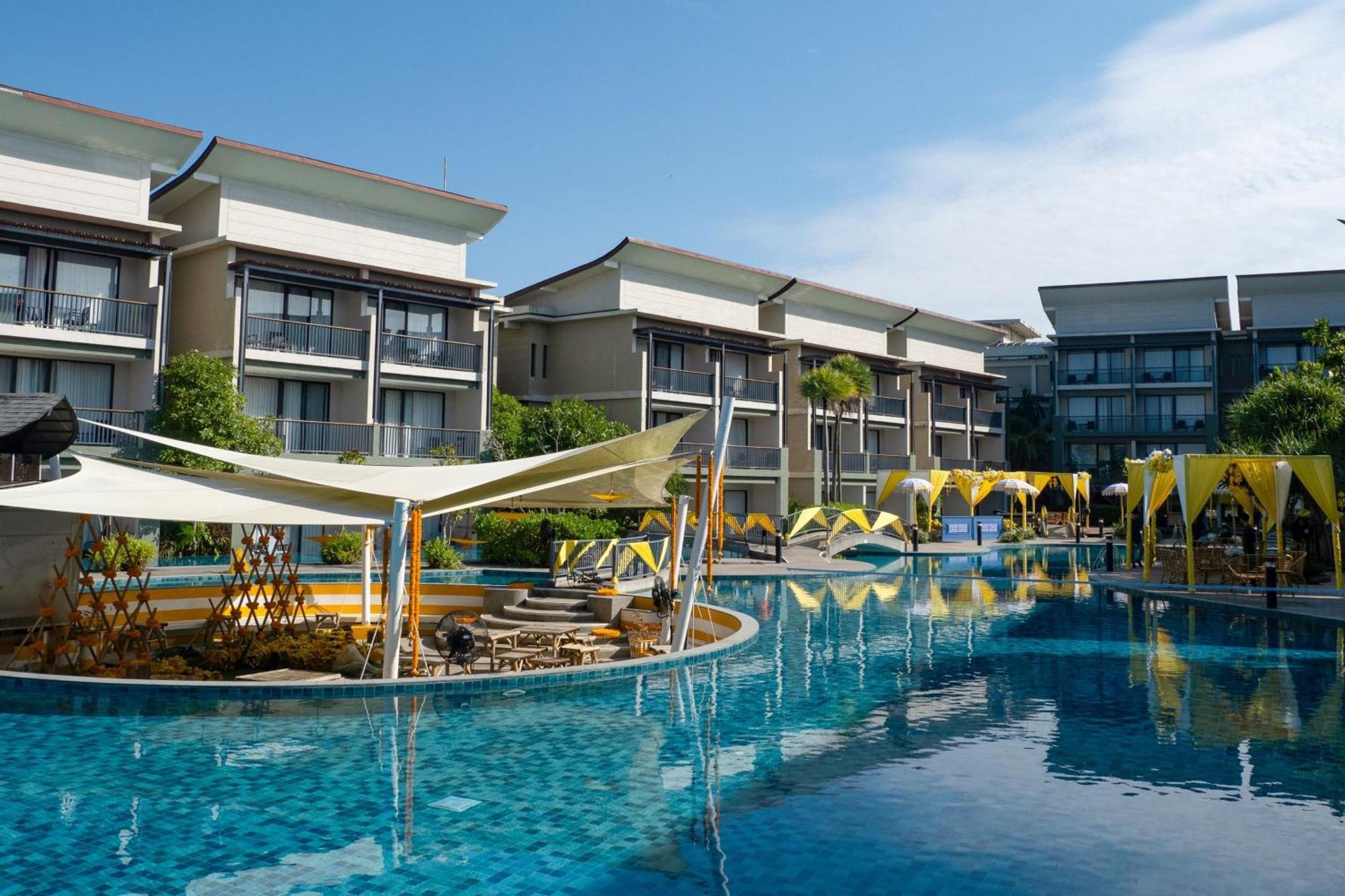 Le Meridien Khao Lak Resort & Spa Экстерьер фото